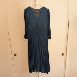 Taylor Deep Teal Blue Pleated Dress Size 6 Sheer Fully Lined